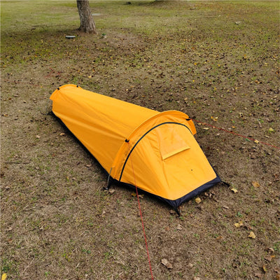 tente randonnée jaune