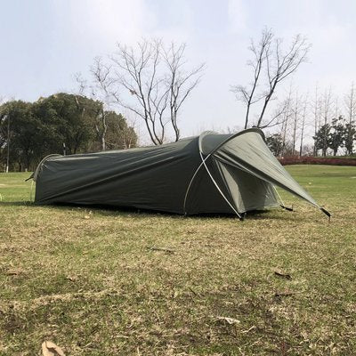 tente trekking dans nature